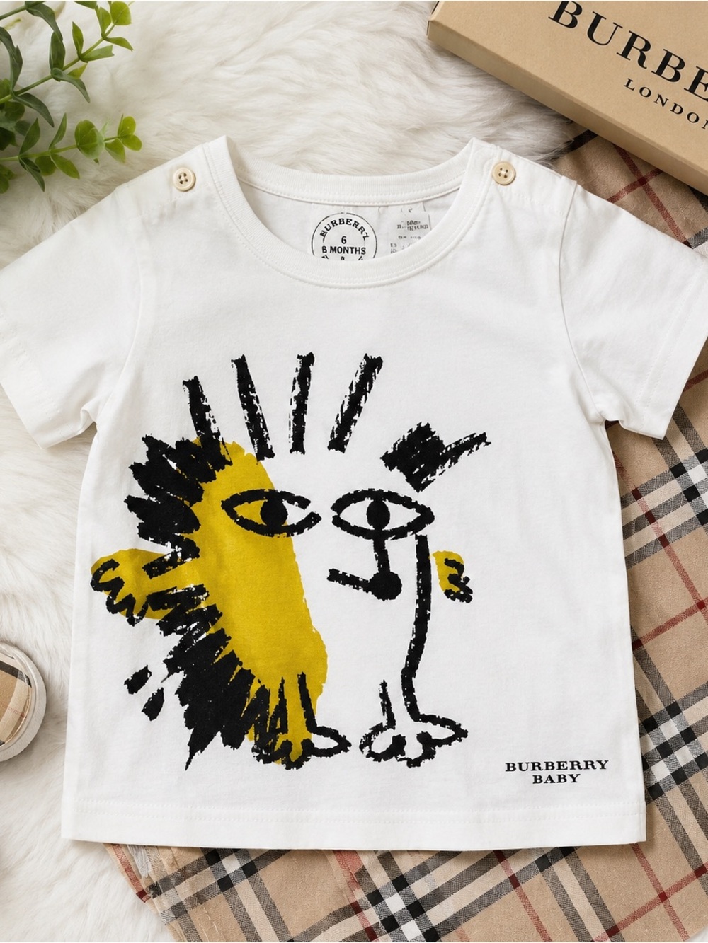 Burberry Baby Lion Graphic Tee 6M White Designer Infant Button Shoulder Shirt